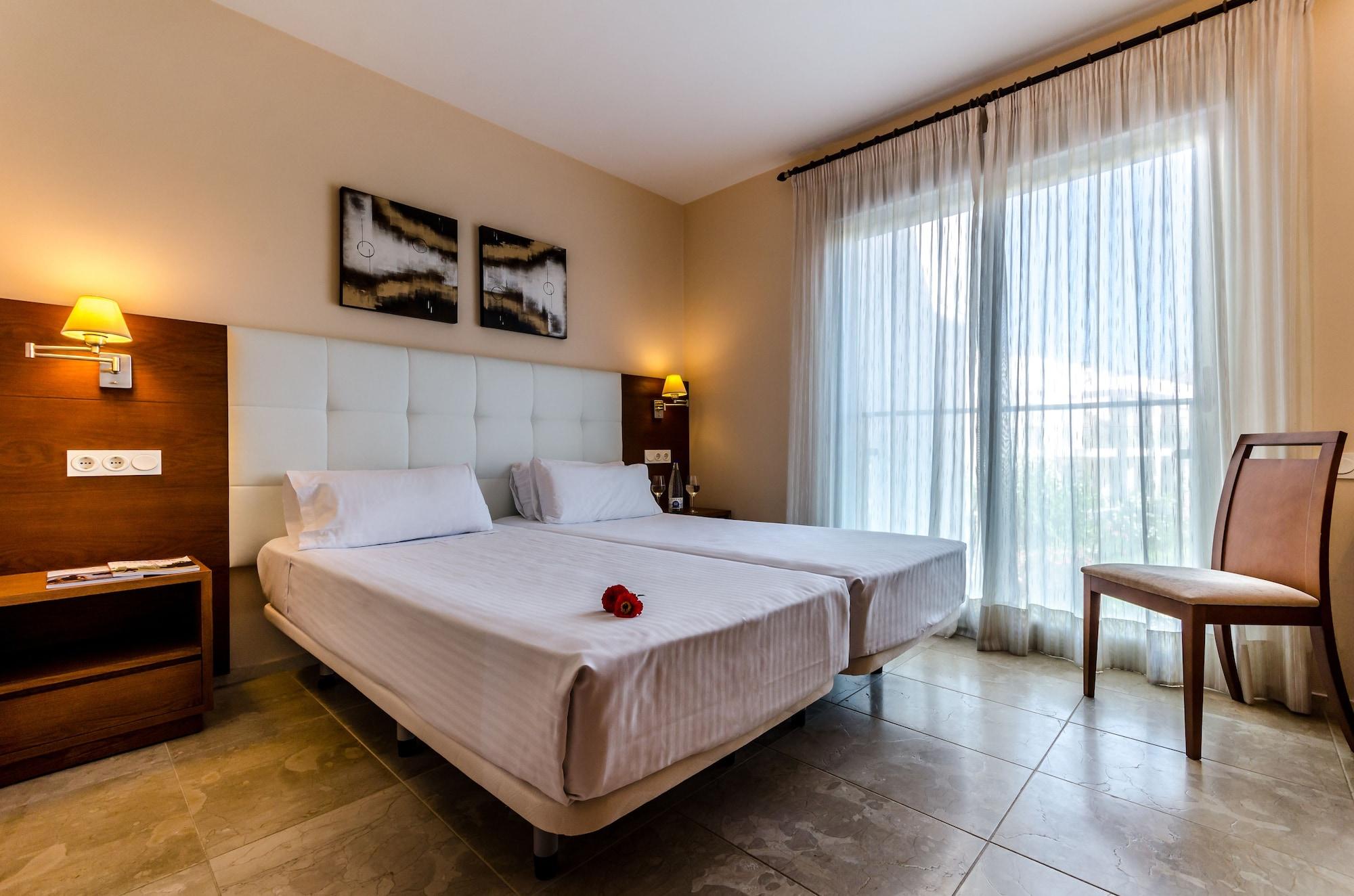 El Plantio Golf Resort Alicante Bagian luar foto