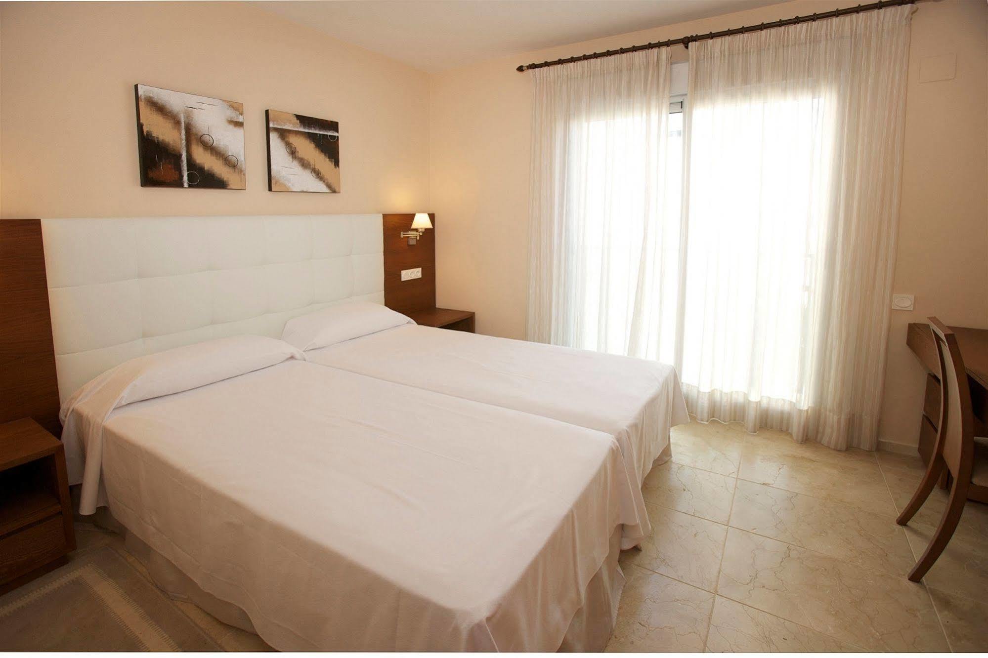 El Plantio Golf Resort Alicante Ruang foto